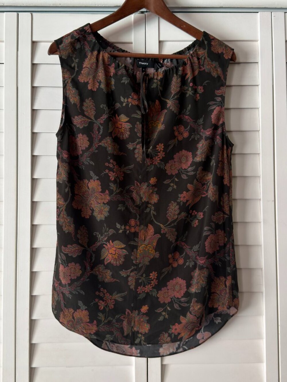 Theory Floral Print Silk Crepe Sleeveless Top 100% Silk - Size S